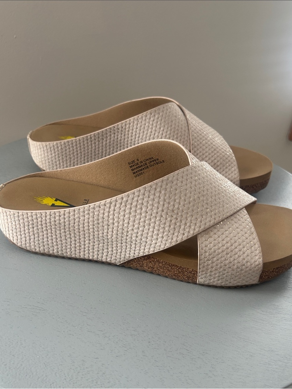 Volatile Women's Neutral Crisscross Slide Sandals - Soft Beige Comfort